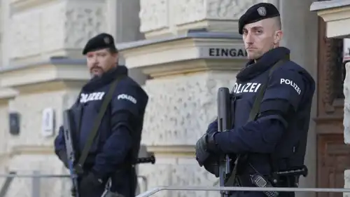 عنصرا أمن في النمسا