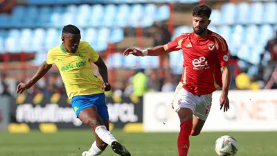 الأهلي وصن داونز يلتقيان في نصف النهائي