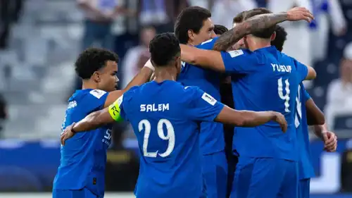 احتفال لاعبي الهلال السعودي