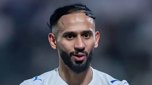 سلطان مندش لاعب الهلال السعودي