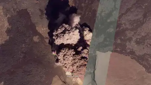 تناثر الرماد البركاني من هايلي غوبي