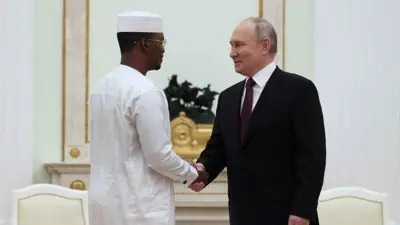 فلاديمير بوتين ومحمد إدريس ديبي