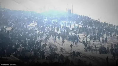 مشاهد صادمة.. جوعى غزة يقتحمون مستودعا بحثا عن الطعام