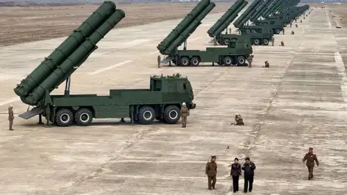 كوريا الشمالية تُجري تجارب صاروخية