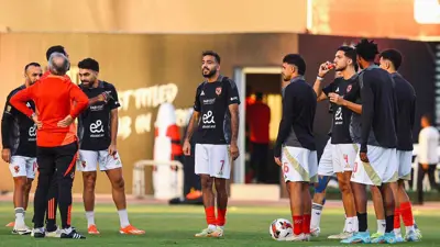 محمود كهربا في تدريبات الأهلي المصري