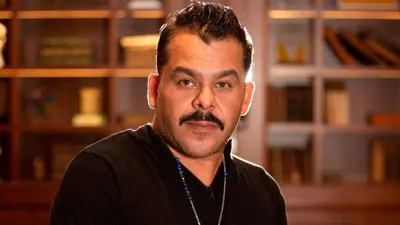 الفنان الأردني منذر رياحنة