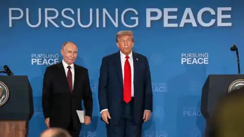 بوتين وترامب في قمة ألاسكا