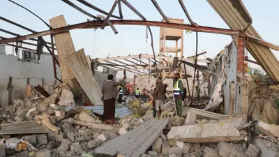  موقع غارة على مركز احتجاز مهاجرين أفارقة في صعدة