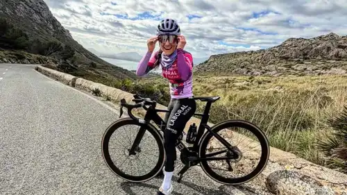 الدراجّة الإيطالية ديبورا سيلفستري 