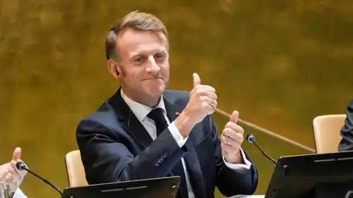 إيمانويل ماكرون