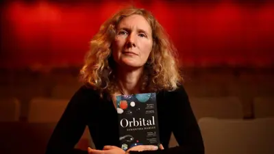 الكاتبة البريطانية سامنثا هارفي