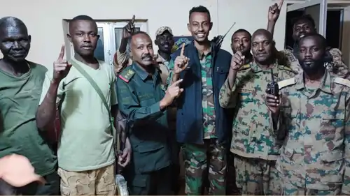 عناصر من كتيبة البراء بن مالك الإخوانية