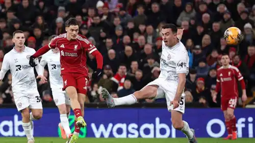 مباراة ليفربول وبارنسلي في كأس الاتحاد الإنجليزي