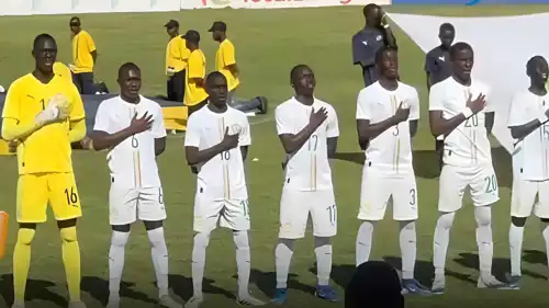 لاعبو منتخب السنغال قبل انطلاق المباراة