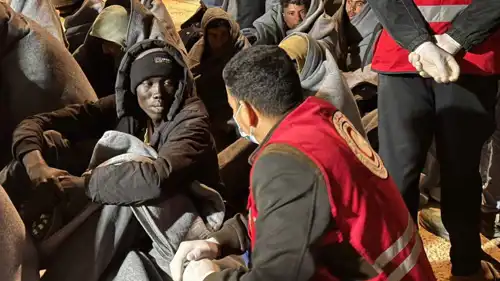إنقاذ مهاجرين قبالة السواحل الليبية