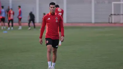 إمام عاشور في تدريبات الأهلي المصري