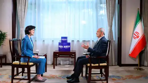 الرئيس الإيراني مسعود بزشكيان في مقابلة مع التلفزيون الصيني