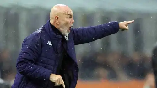 ستيفانو بيولي مدرب فيورنتينا الإيطالي السابق