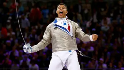 فارس الفرجاني لاعب المبارزة التونسي