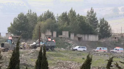 قوات الجيش اللبناني أثناء انتشارها في قرى جنوب لبنان