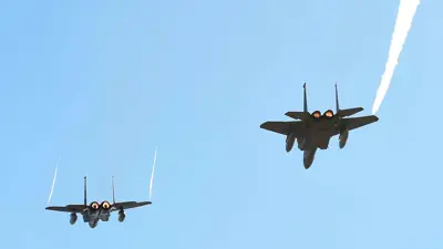 طائرتان مقاتلتان أمريكيتان