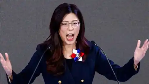  زعيم المعارضة التايوانية في حزب الكومينتانغ، تشين لي وون