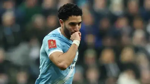 عمر مرموش نجم مانشستر سيتي 