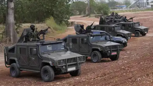 قوات تايلاندية على الحدود مع كمبوديا