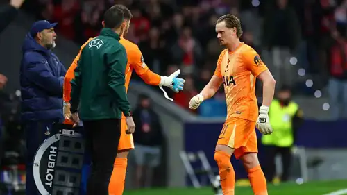 لحظة استبدال أنتونين كينسكي بزميله غولييلمو فيكاريو