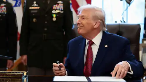 الرئيس الأمريكي دونالد ترامب