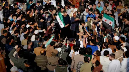 سوريون يحيون الذكرى الأولى لانطلاق معركة إسقاط الأسد