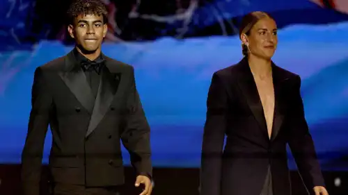 لامين يامال في حفل الكرة الذهبية العام الماضي