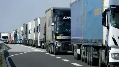 شاحنات إيرانية عالقة على الحدود التركية