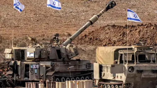 آليات عسكرية إسرائيلية في غزة