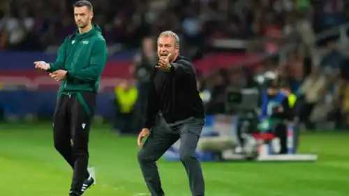 هانز فليك مدرب برشلونة الإسباني