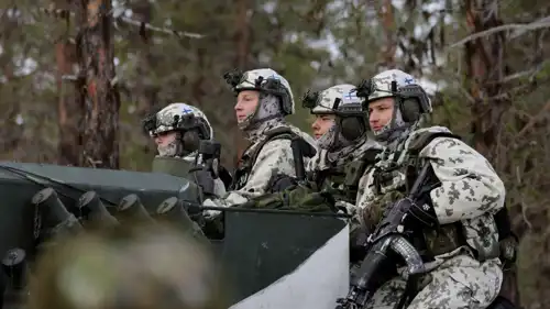 جنود سويديون في مهمة تدريبية