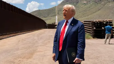 ترامب على الحدود الأمريكية المكسيكية