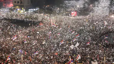 طلاب ومتظاهرون مناهضون للحكومة في صربيا