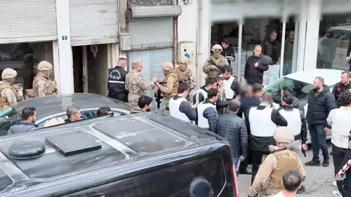 من مكان الحادث