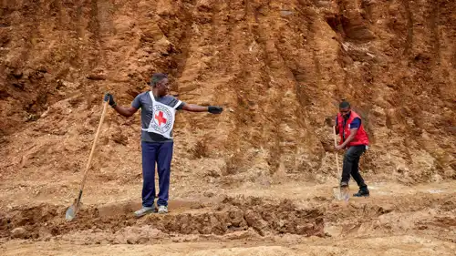 عامل في اللجنة الدولية للصليب الأحمر بالكونغو الديمقراطية