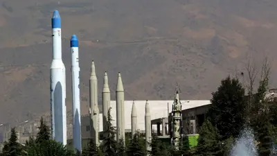 مجسمات صواريخ إيرانية 