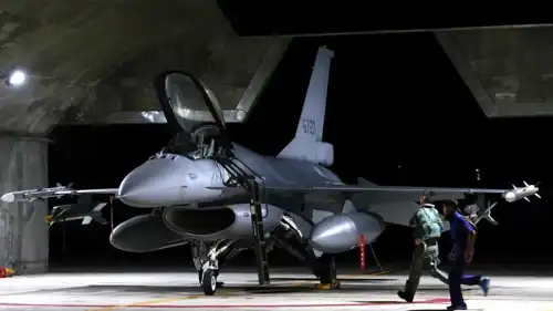 مقالات إف 16 الأمريكية 