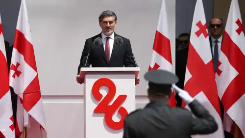 الرئيس الجورجي ميخائيل كافيلاشفيلي يلقي خطابا