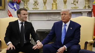 ترامب وماكرون خلال اللقاء 