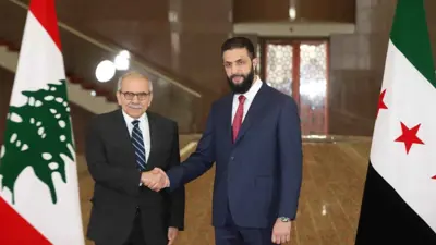 استقبال أحمد الشرع لرئيس الوزراء اللبناني نواف سلام في دمشق