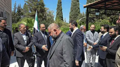 لحظة وصول الشرع إلى درعا