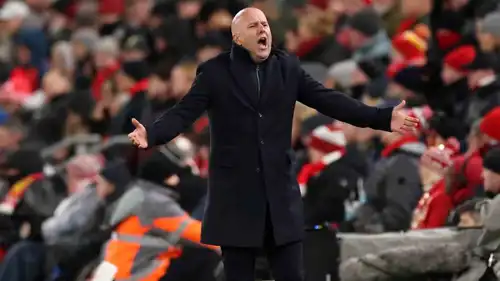 أرني سلوت مدرب ليفربول