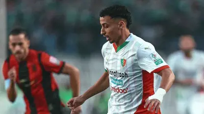 من مباراة المولودية والاتحاد