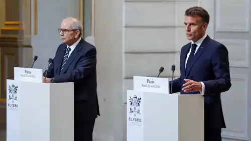 ماكرون وسلام خلال مؤتمر صحفي في فرنسا