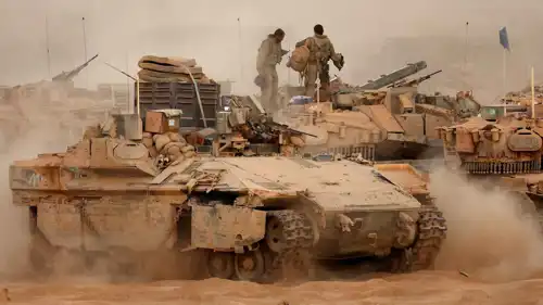 آليات عسكرية إسرائيلية في محيط قطاع غزة